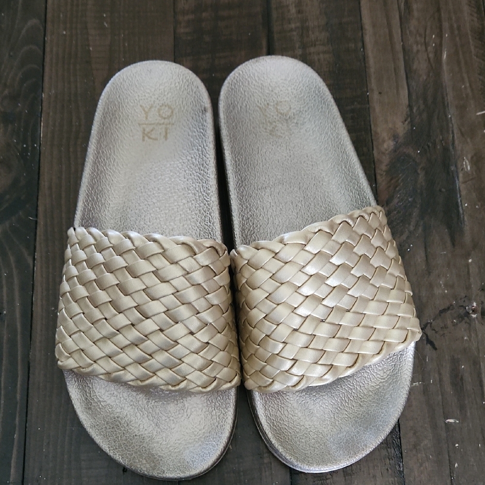 Yoki Women's Metallic Gold Woven Sandals